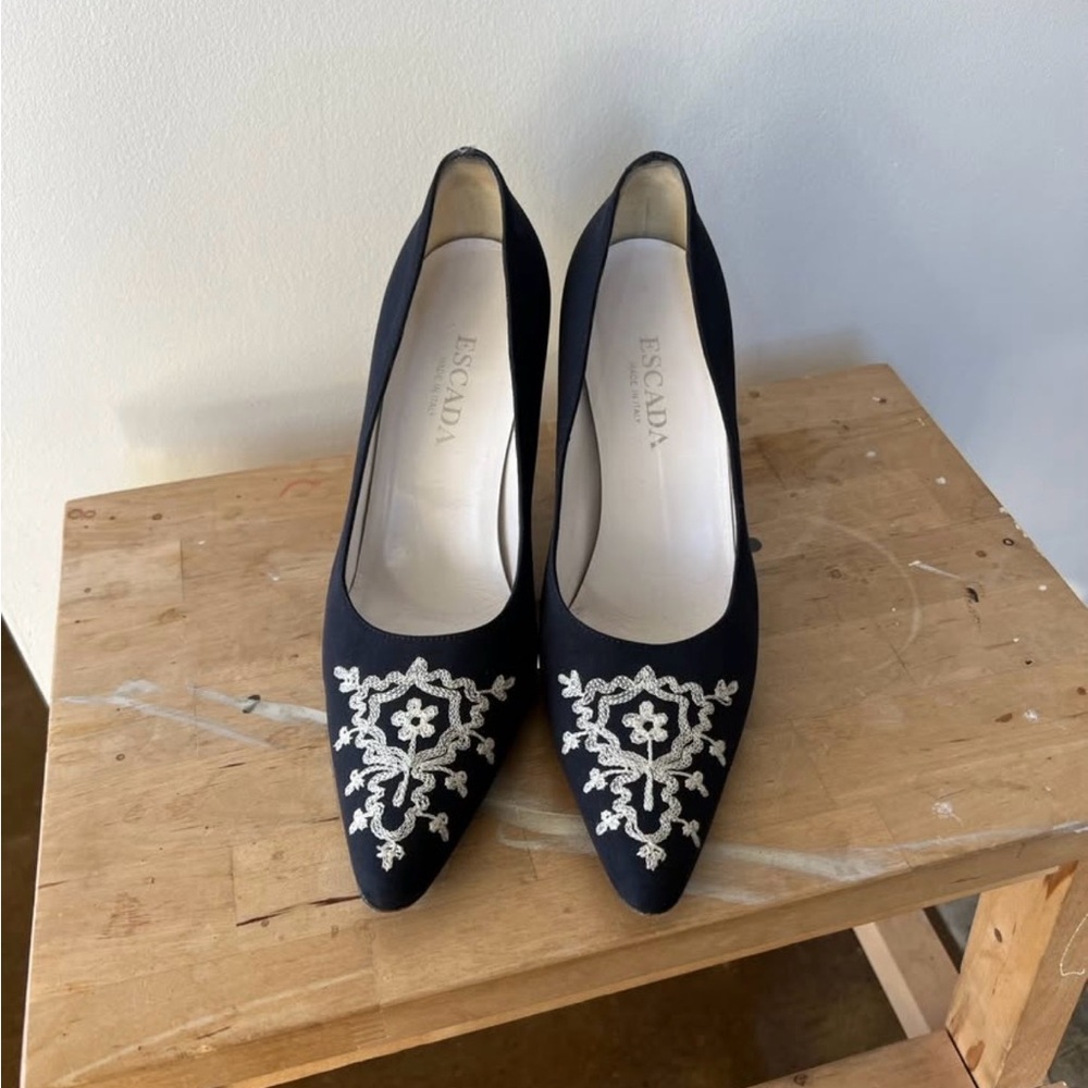 Escada Navy Blue Heels with White Embroidery